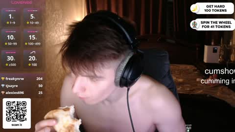 Snapshot of dantebigboi chatting on February 4, 2025, 8:38 pm Daniel online show from February 4, 2025, 8:38 pm