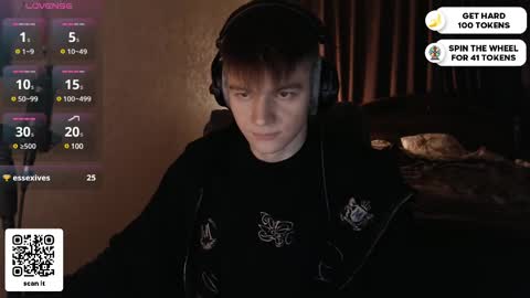 Snapshot of dantebigboi chatting on February 23, 2025, 6:45 pm Daniel online show from February 23, 2025, 6:45 pm