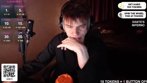 Snapshot of dantebigboi chatting on February 25, 2025, 6:20 pm Daniel online show from February 25, 2025, 6:20 pm