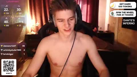 Snapshot of dantebigboi chatting on March 4, 2025, 4:17 am Daniel online show from March 4, 2025, 4:17 am