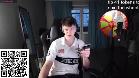 Snapshot of dantebigboi chatting on October 5, 2025, 11:08 am Daniel online show from October 5, 2025, 11:08 am