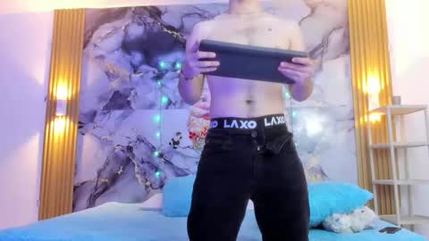 DANTE DARK online show from December 19, 2025, 8:05 pm