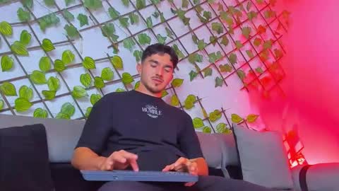 Snapshot of danteeblake chatting on February 14, 2026, 3:03 am Dante online show from February 14, 2026, 3:03 am