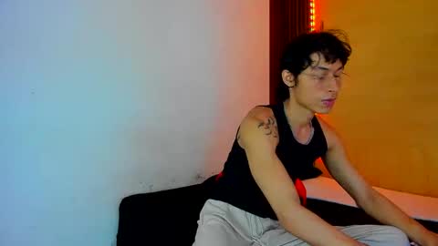 dantelord_ online show from March 12, 2025, 7:49 pm