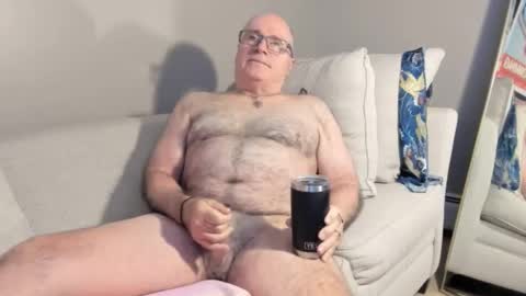 Mark online show from October 8, 2025, 6:44 am