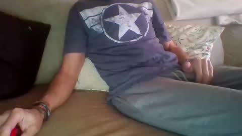 danydotado online show from October 7, 2025, 4:48 pm