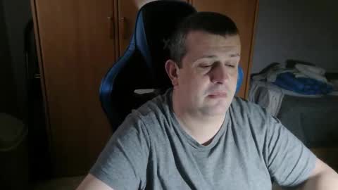 danysanchez1981 online show from February 4, 2026, 3:40 pm