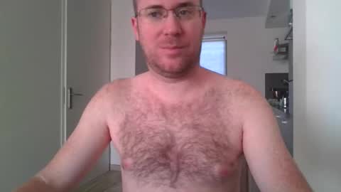 Snapshot of danzel87 chatting on November 7, 2025, 10:59 am Danny online show from November 7, 2025, 10:59 am