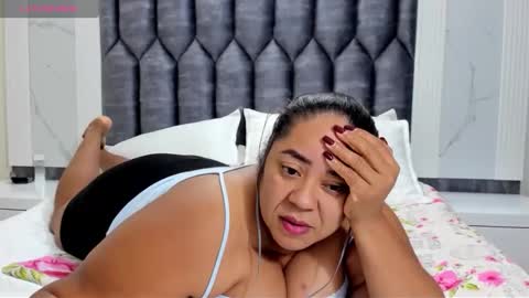 daphaineex online show from November 9, 2025, 11:58 pm