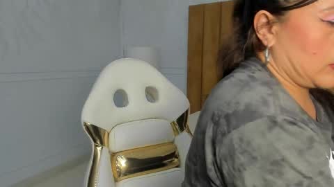 Snapshot of daphne81_ chatting on January 25, 2025, 8:53 am Daphne online show from January 25, 2025, 8:53 am