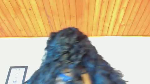 Antonella Mora online show from October 17, 2025, 12:30 pm