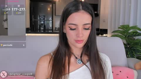 daphne_cooper1 online show from April 1, 2026, 1:28 am