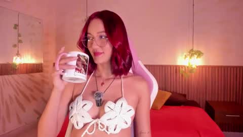 Daphne online show from January 14, 2026, 3:12 am