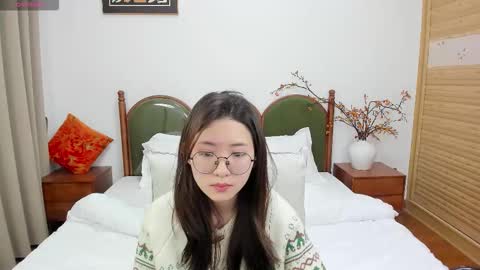 Snapshot of daphnedawn chatting on November 21, 2025, 5:28 am Dawn online show from November 21, 2025, 5:28 am