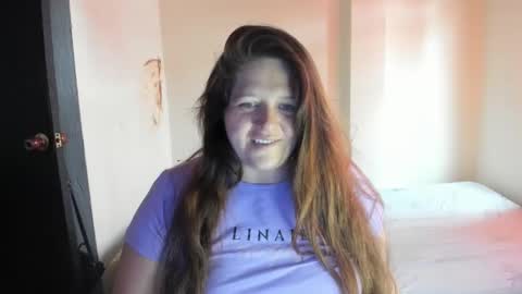 Snapshot of daphnegirlsexxy chatting on September 18, 2025, 3:14 pm daphnegirlsexxy online show from September 18, 2025, 3:14 pm