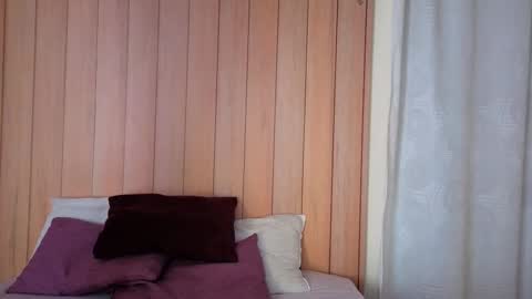 Snapshot of daphnevans chatting on October 4, 2025, 4:21 am Daphne online show from October 4, 2025, 4:21 am