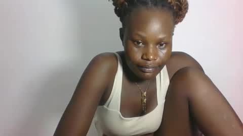 ESTHER online show from March 1, 2026, 6:43 pm