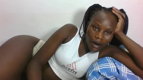 ESTHER online show from April 6, 2026, 7:04 pm