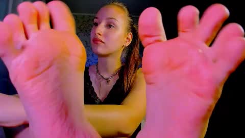 Darcy Siren online show from November 10, 2025, 8:35 am