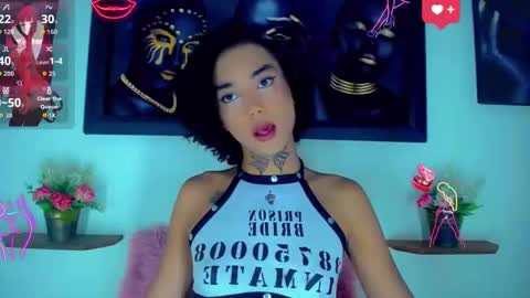 Snapshot of darianna_atehortua chatting on February 5, 2026, 5:23 am Dary online show from February 5, 2026, 5:23 am