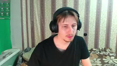 darienlarge online show from November 12, 2025, 5:02 pm