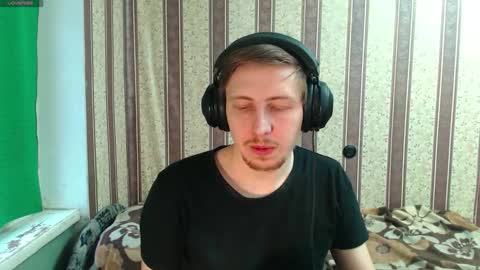 darienlarge online show from November 13, 2025, 11:53 am