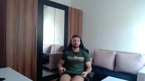 darius_94 online show from March 24, 2026, 6:51 am