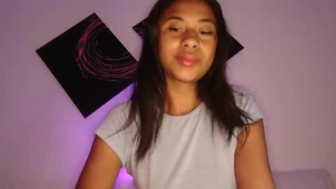 Sofia online show from October 19, 2025, 8:53 pm