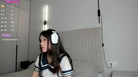 Ester online show from February 25, 2026, 8:35 am