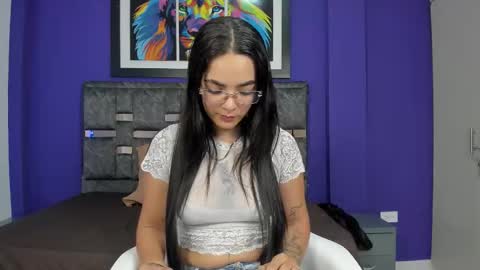 dark_seduccion online show from March 26, 2026, 8:03 pm