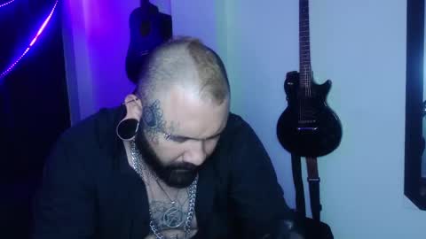 darkclothes online show from December 24, 2024, 12:44 am