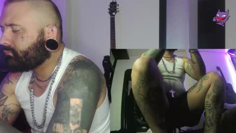 darkclothes online show from December 31, 2024, 3:42 pm