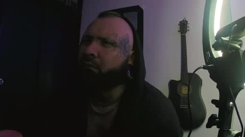 darkclothes online show from January 9, 2025, 7:42 am