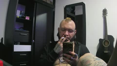 darkclothes online show from January 9, 2025, 5:00 pm