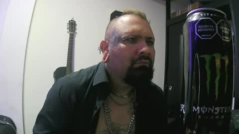 darkclothes online show from January 17, 2025, 9:50 pm