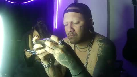 darkclothes online show from January 23, 2025, 7:00 am