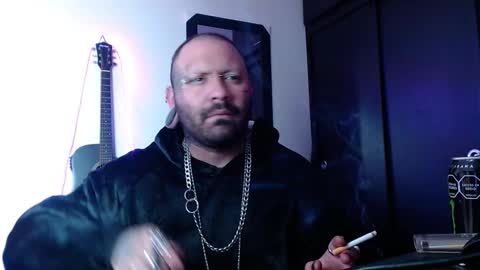 darkclothes online show from February 13, 2025, 8:59 am