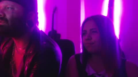 darkclothes online show from February 25, 2025, 9:09 am