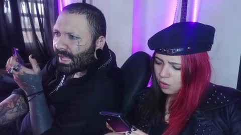 darkclothes online show from February 27, 2025, 2:54 pm