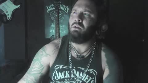 darkclothes online show from September 21, 2025, 1:13 pm