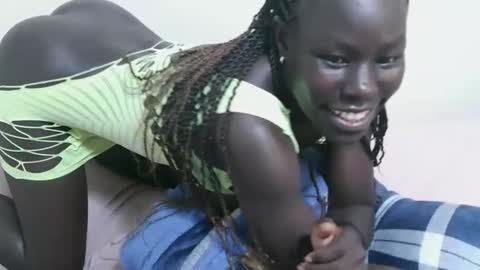 Minas online show from April 3, 2026, 1:36 am