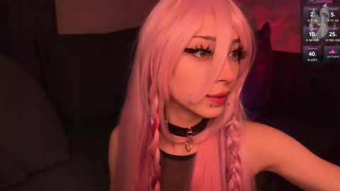 Yuu online show from October 20, 2025, 11:27 pm