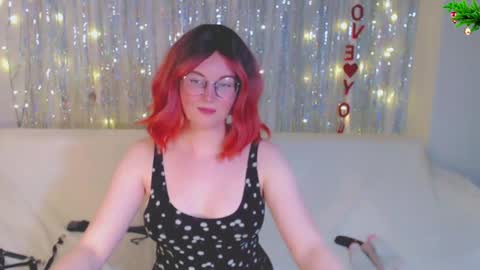 Snapshot of darkheto chatting on December 20, 2024, 1:00 pm Kelly online show from December 20, 2024, 1:00 pm