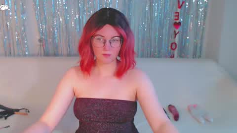 Snapshot of darkheto chatting on February 9, 2025, 5:40 am Kelly online show from February 9, 2025, 5:40 am