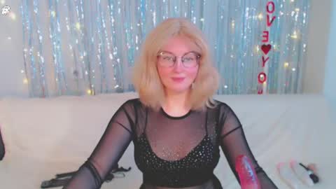 Snapshot of darkheto chatting on February 27, 2025, 8:28 am Kelly online show from February 27, 2025, 8:28 am