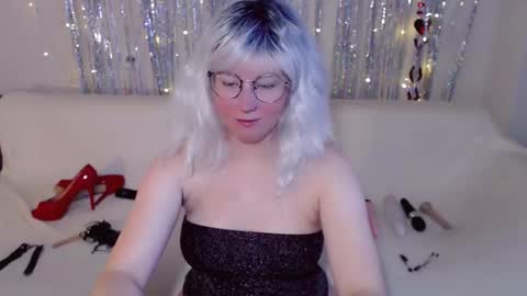 Snapshot of darkheto chatting on November 8, 2025, 6:02 am Kelly online show from November 8, 2025, 6:02 am