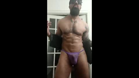darkksy683 online show from April 8, 2026, 2:55 am