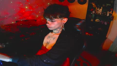   online show from October 20, 2025, 7:20 am