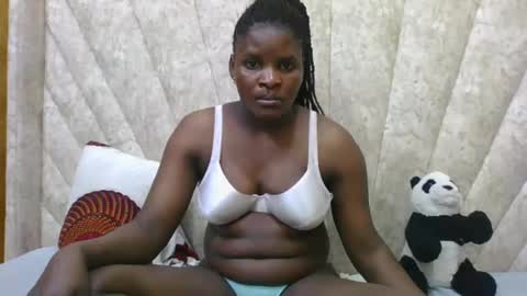 SHANICE online show from October 20, 2025, 6:52 pm