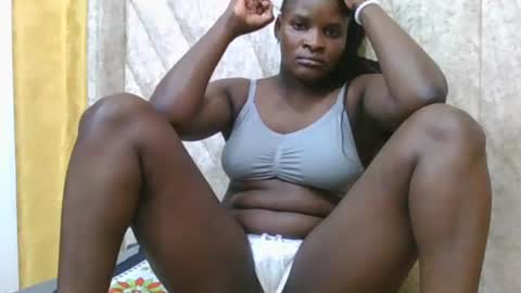 SHANICE online show from October 31, 2025, 11:17 pm